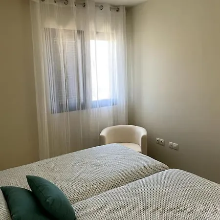 Vivienda Adosada En Castillo, *